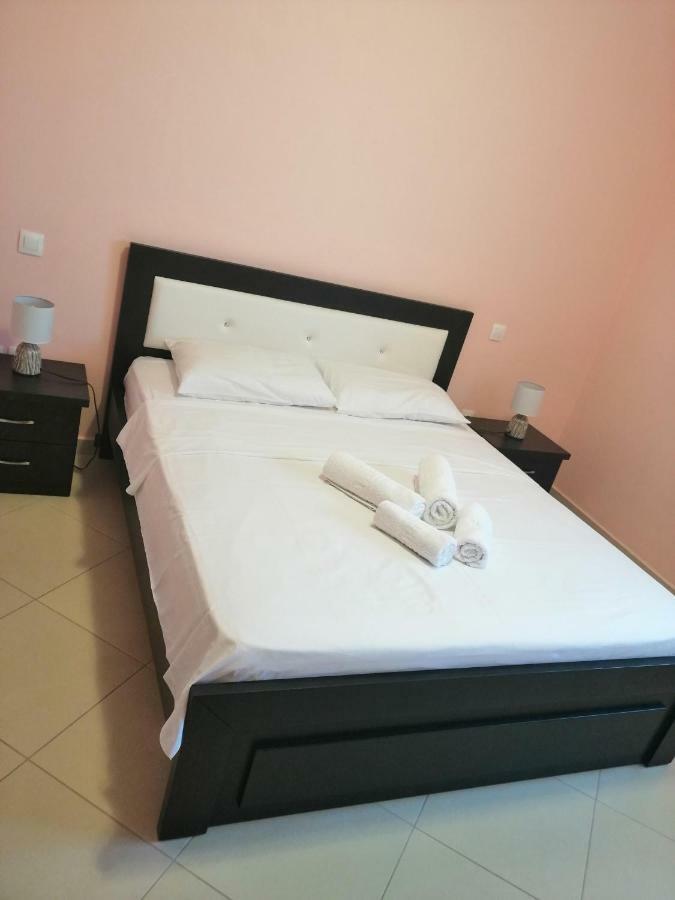 Apartamento Helen'S House Ksamil Habitación foto