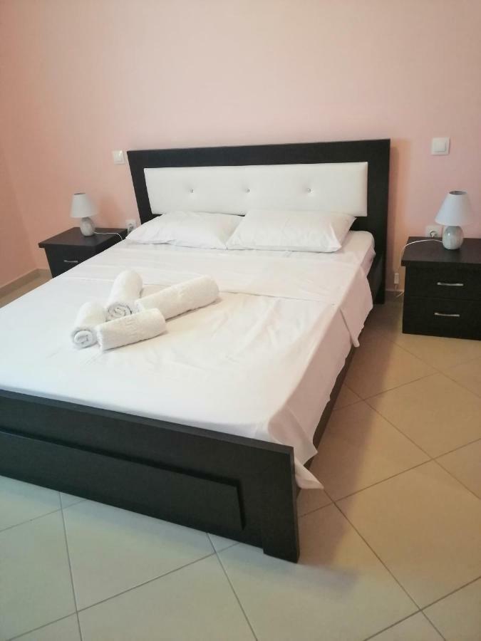 Apartamento Helen'S House Ksamil Habitación foto